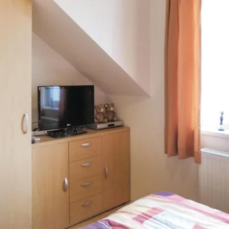 Two-bedroom In 公寓